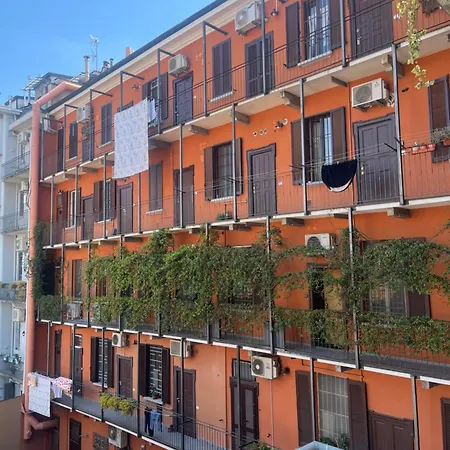 Daire Casabella Design With Balcony Navigli Area *