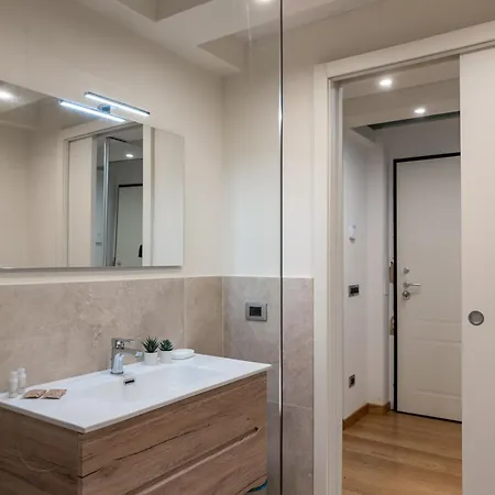 Garibaldi's Nest - Modern Loft In The Center *