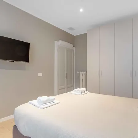 Vitruvio Palace - La Vista Apartment *