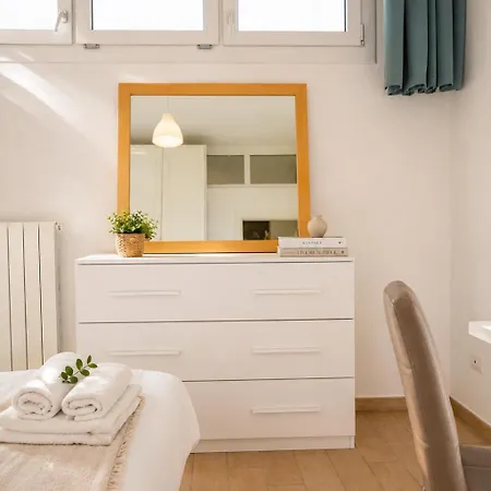 Easystay Rucellai Апартаменты *