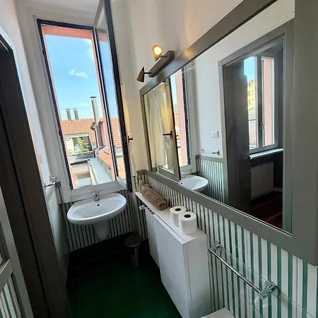 Evy Eden House - City Center Apartments Attic Terrace E Studio Apartment *