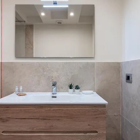 شقة Garibaldi's Nest - Modern Loft In The Center