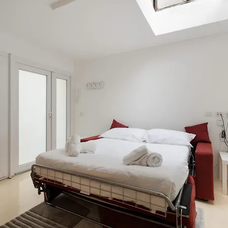 Guesthost - Design Loft In Porta Vittoria Apartamento Milão