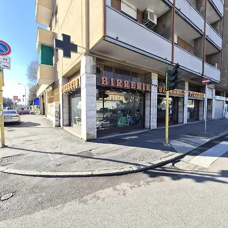 Check-inganni, Sopra La Metropolitana Fianco Cdi Apartamento Milán