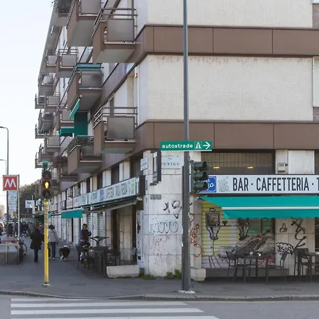 Check-inganni, Sopra La Metropolitana Fianco Cdi Milán