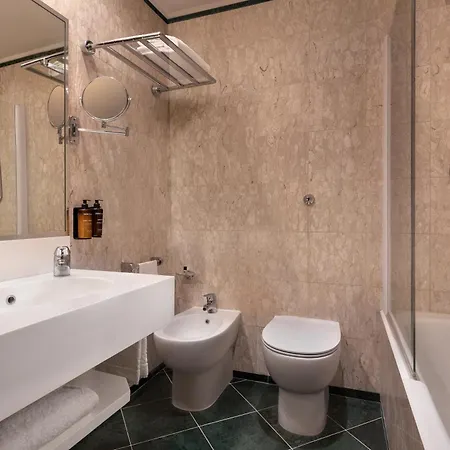 Hotel Sina De La 4*