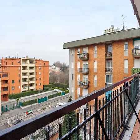 Quadrilocale Luminoso Con Balcone Appartement