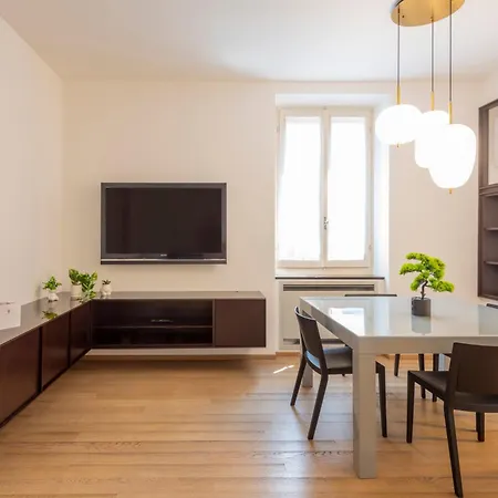 Royal Luxury P.zza Della Repubblica Aparthotel Mailand