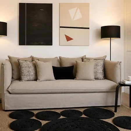Appartamento Comecasa Lily Pads -elegant Apartment- In The Center