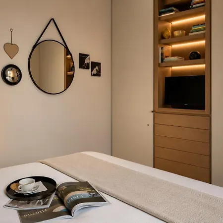 Comecasa Lily Pads -elegant Apartment- In The Center Milano