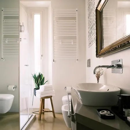 Comecasa Lily Pads -elegant Apartment- In The Center Appartamento Milano