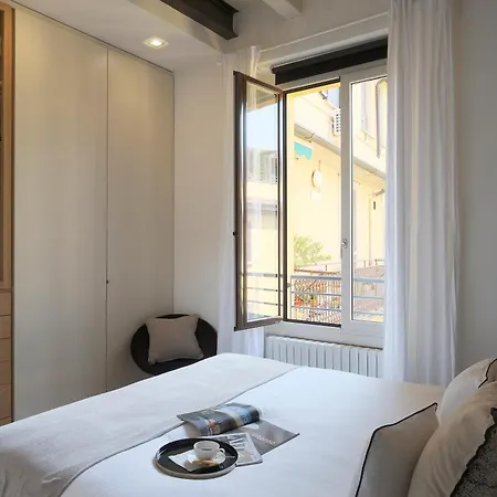 Appartamento Comecasa Lily Pads -elegant Apartment- In The Center *
