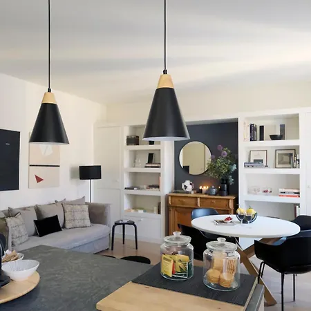 Comecasa Lily Pads -elegant Apartment- In The Center Appartamento *