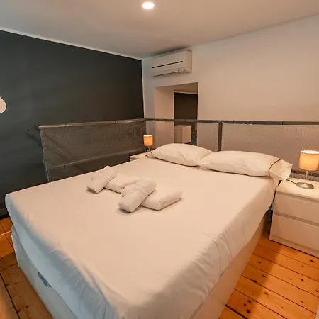 Yr Citta Studi - Modern Loft, 3 Min Walk To Duomo Bus * 밀라노