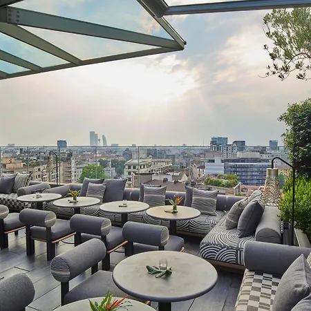 Hotel Me By Meliá Il Duca Milão