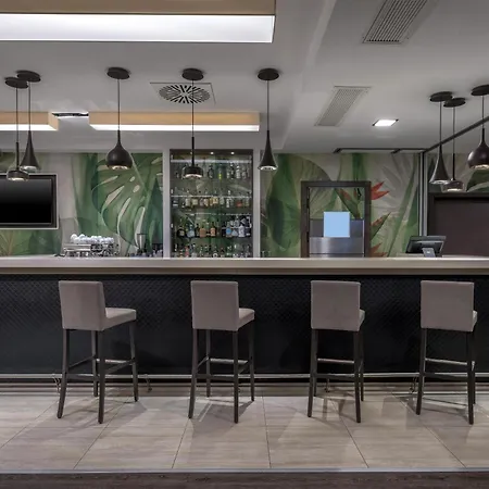 Hilton Garden North Hotel