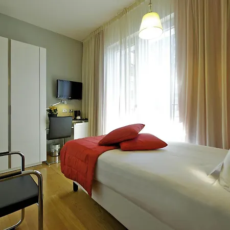 Mercure Solari Hotel 4*