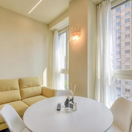 Aparthotel Royal Luxury P.zza Della Repubblica 3*