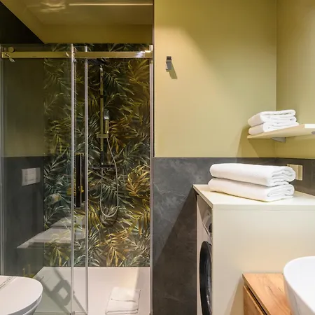 Royal Luxury P.zza Della Repubblica 4*