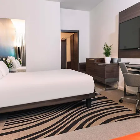 Novotel Linate Aeroporto Отель Милан