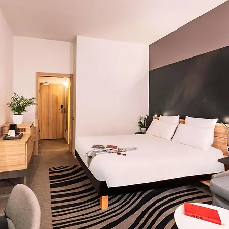 Отель Novotel Linate Aeroporto Милан
