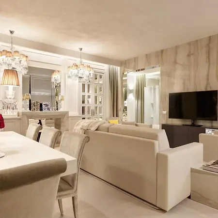 Cozy In The Center Of Milan 3*