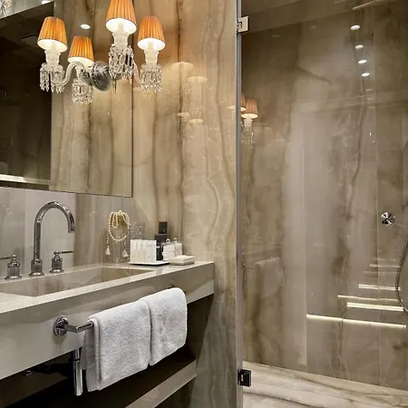 Cozy In The Center Of Milan ベッド・アンド・ブレックファスト 3*
