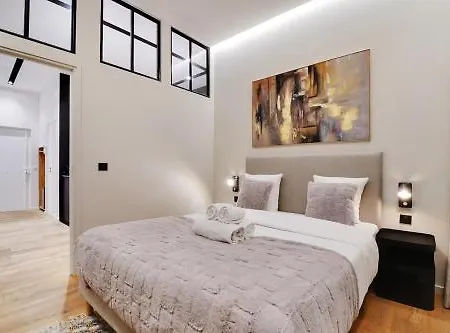 Cozy In The Center Of Milan 3*