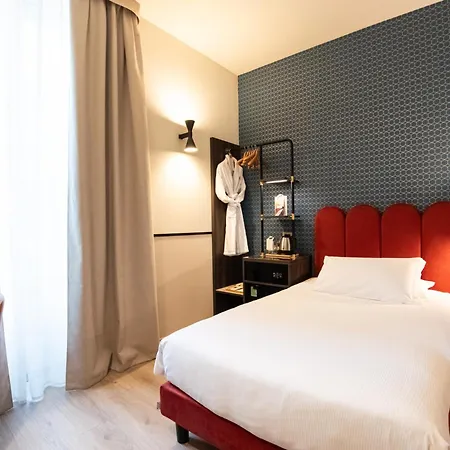 Regina 4*