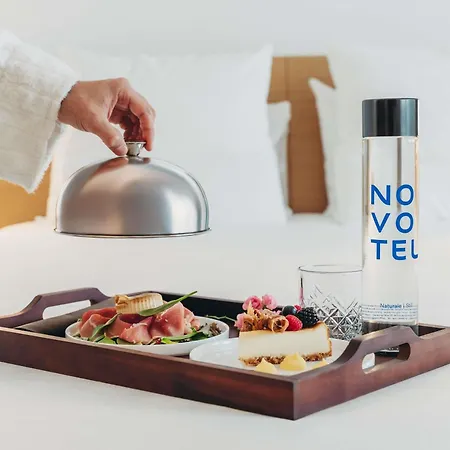 Отель Novotel Linate Aeroporto Милан