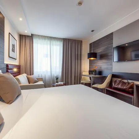 Ih Lorenteggio Hotel Milano