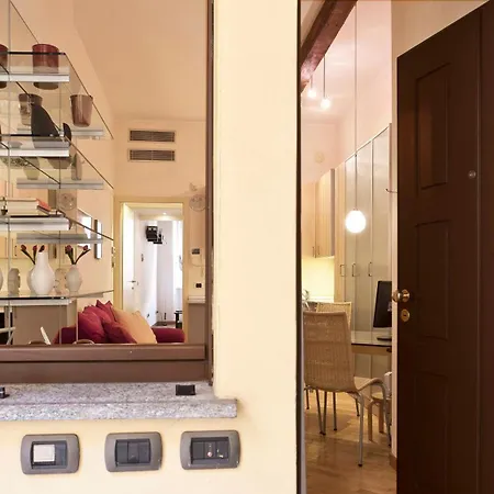 Italianway Easy - Fiori Chiari 20 Milán