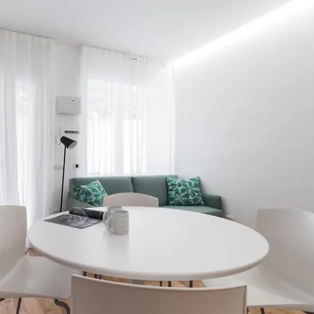 Italianway Easy - Ciro Menotti 18 Apartment