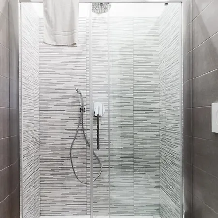 Italianway Easy - Ciro Menotti 18 Apartment *
