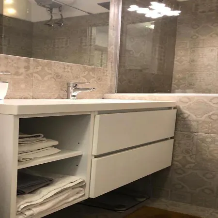 Vivapartments Milanosansiro Stadio A Piedi Mm Ippodromo * Milano