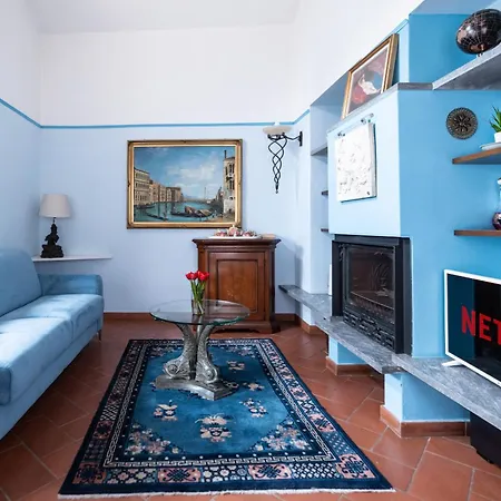 Wonderful Penthouse In The Heart Of דירה