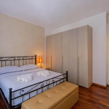 Sempione Yellow Terrazzo Citylife Milan