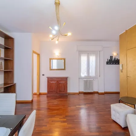 Sempione Yellow Terrazzo Citylife Apartment *