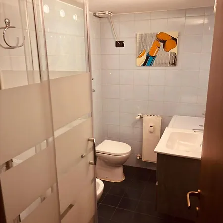 Bilocale Al Nolo, Metropolitana Mm1 Pasteur
