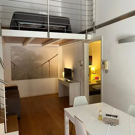 La Maison Del Capestrano * Milano