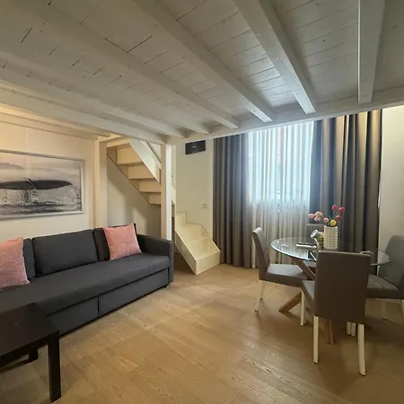 Mch Vespri - 8 Stops To Duomo, Family Loft, Subway 2 Minutes *