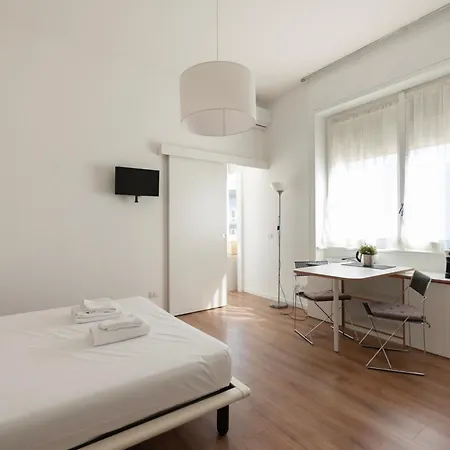 Apartment Youhosty - Garibaldi72 Milan