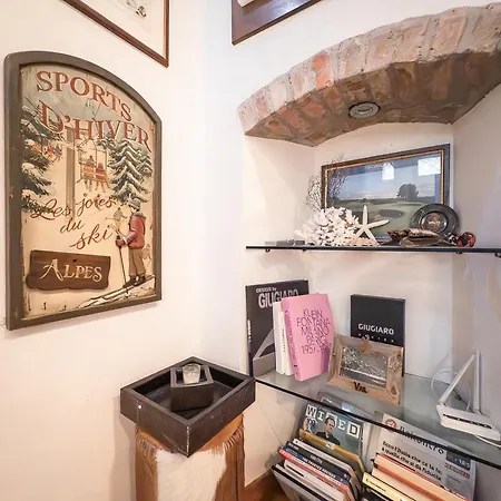 Charming In The Navigli District - 4 People 아파트