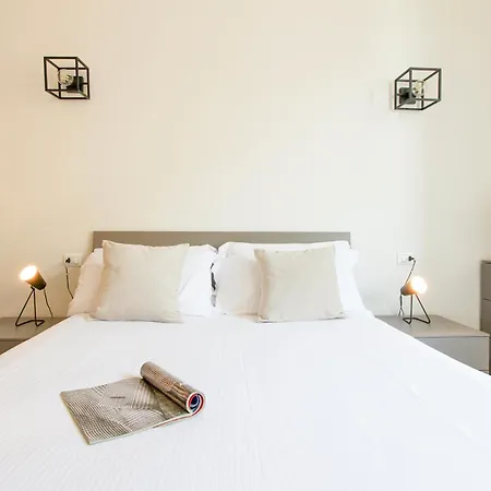 Hacca Collection - Isola-garibaldi District 1br Apartment *