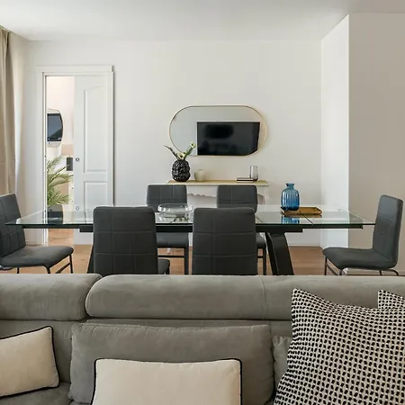 Prestige With Sauna And Free Parking - M4 Lägenhet *