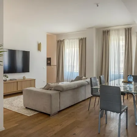 Prestige With Sauna And Free Parking - M4 Lägenhet *
