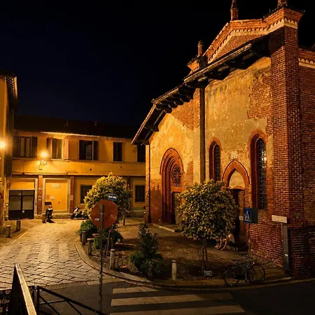 2 Levels Navigli Family Loft - 110mq, 2br, 2bath, 6 Guests Apartment