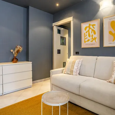 Comodo Vicino Metro Appartement
