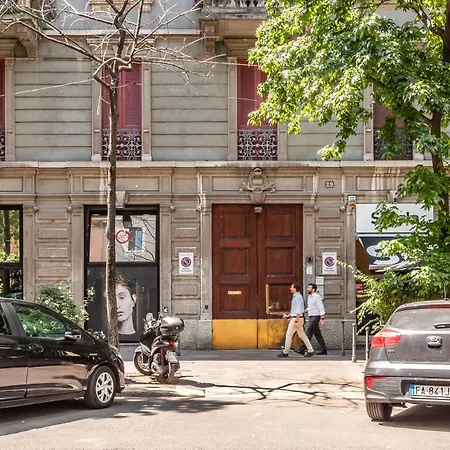 Bilocale In Zona Isola - Garibaldi * Milan