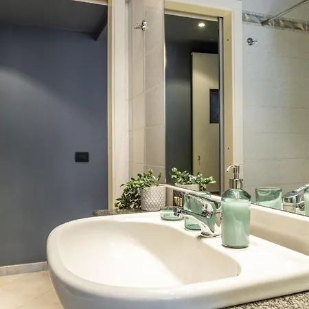 Comodo Vicino Metro Appartement *